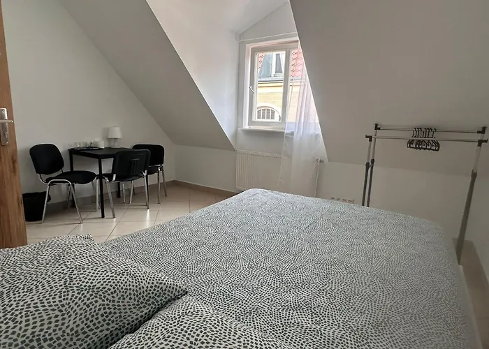 Golebia-budget Bed and breakfast